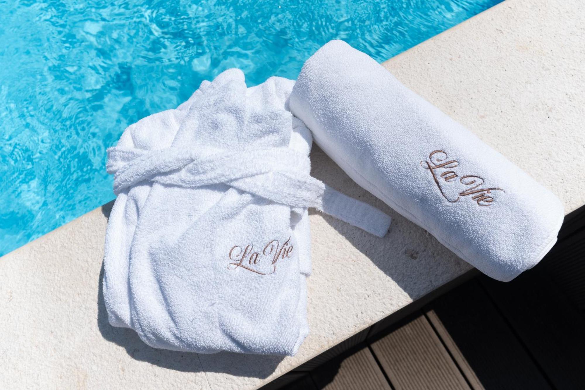 Luxury Lavie